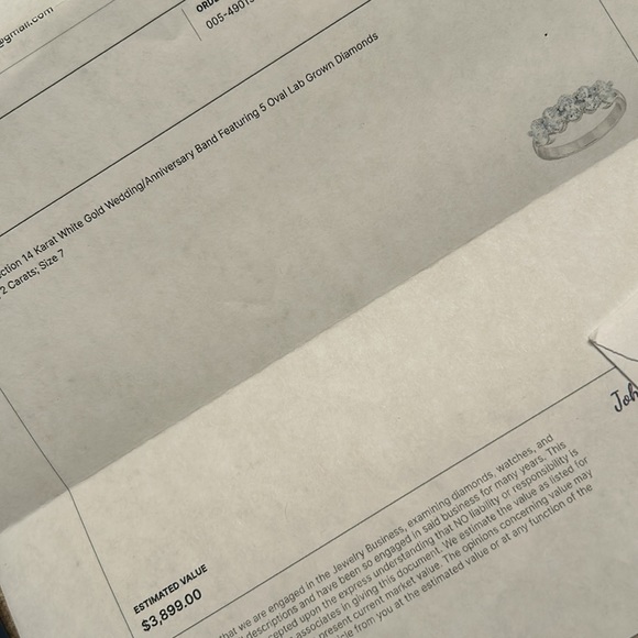 Diamond Anniversary Ring with 5 oval Lab Grown Diamonds total 2 Carats, size 7. - Picture 4 of 6